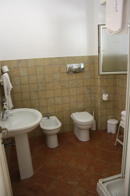 Kerkent Bed & Breakfast Агридженто Стая снимка